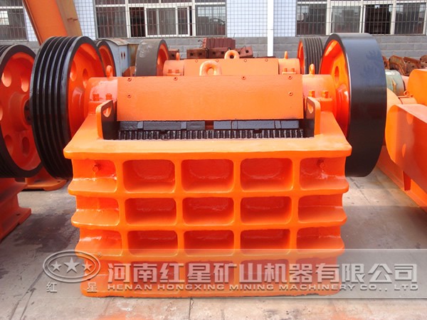 复摆颚式破碎机