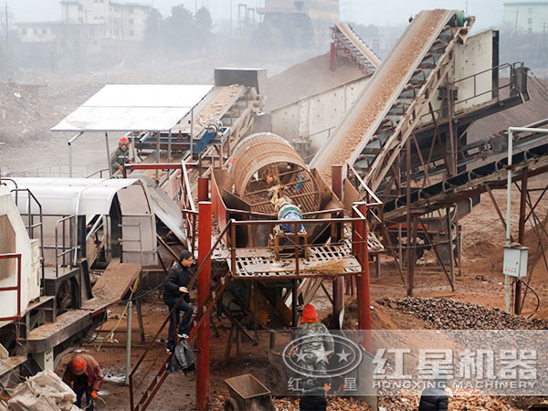 80移动式建筑垃圾破碎机设备生产现场 80移动式建筑垃圾破碎机设备生产现场