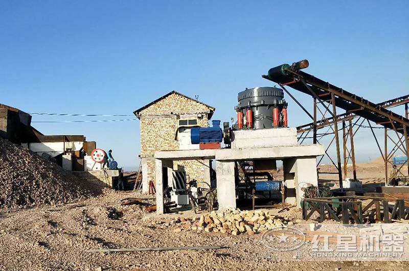 小型颚式破碎机作业现场,运行效率高 小型颚式破碎机作业现场,运行效率高