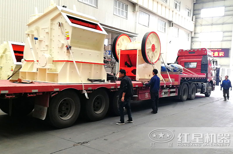 开云登陆入口珍珠岩生产线设备发货现场