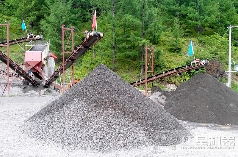 砂石生产线正在生产机制砂 砂石生产线正在生产机制砂